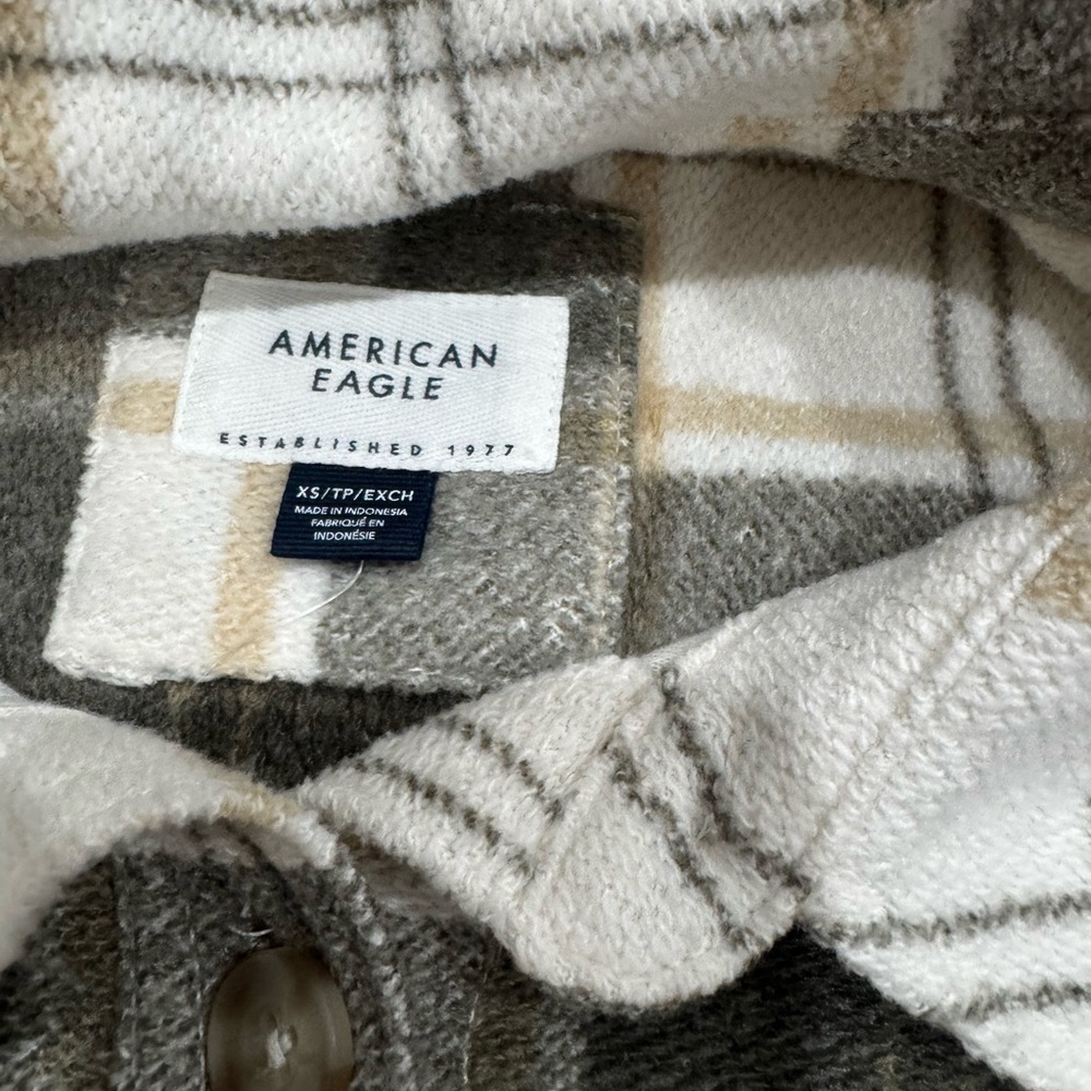 American Eagle Checkered Shirt - Picture 2 of 3